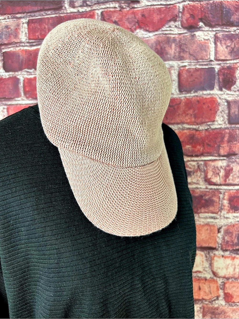 Wyeth Mauve Pink Fine Knit Newsboy Cabbie Cap Hat One Size